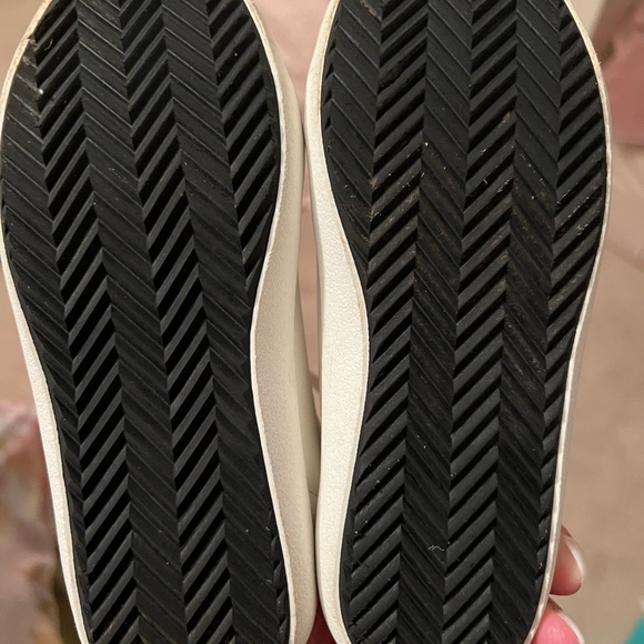 Little chicken sneaker like new - Picture 3 of 5